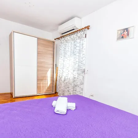 Apartment Leo * Racisce